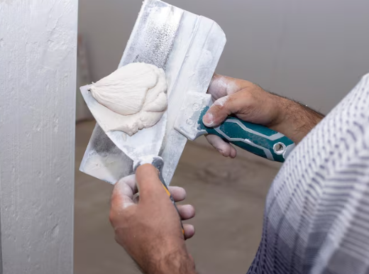 Como comprar massa corrida sem errar na escolha para sua obra